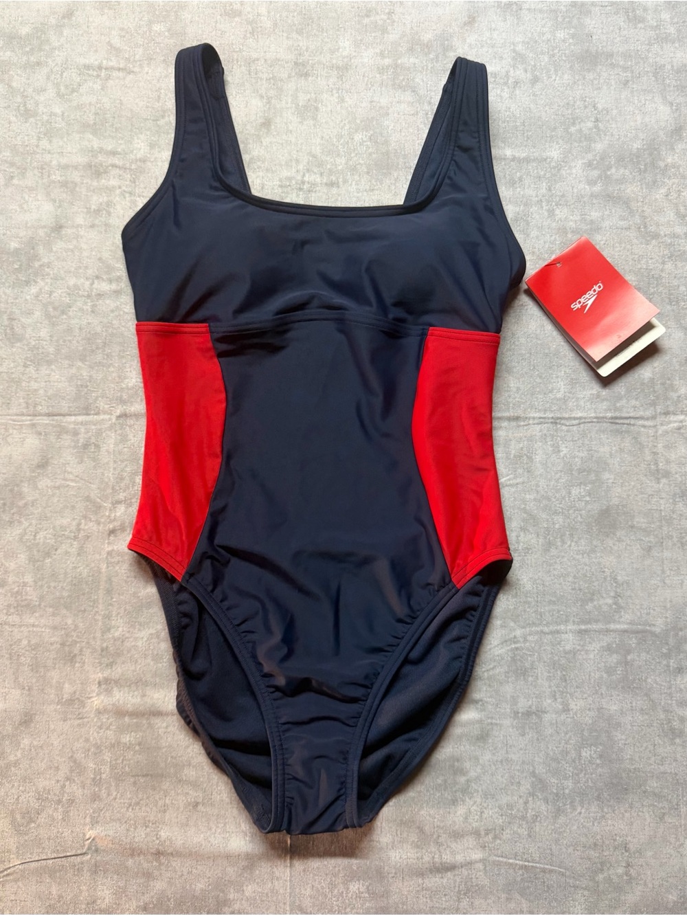 Speedo Women's XS One Piece Swimsuit Navy/Red Colorblock UPF 50+ Removable Cups